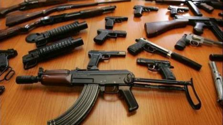 Percheziţii DIICOT la traficanţii de arme, în Bistriţa Năsăud şi Târgu Mureş