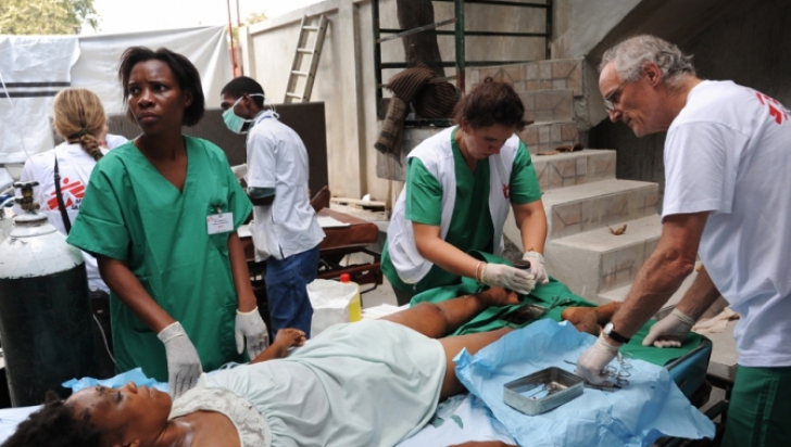 Medici Fără Frontiere evacuează spitale din nordul Yemenului după un raid aerian soldat cu victime