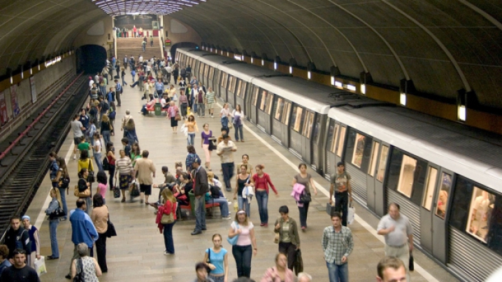 Ce salarii câștigă angajații de la metroul București