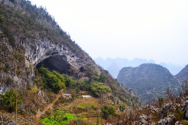 Singurul sat din lume aflat într-o peșteră. Imaginile sunt fascinante