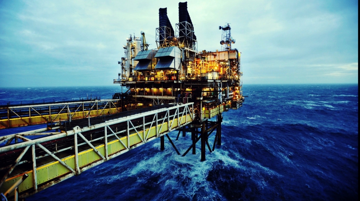 Scurgere de petrol în Marea Neagră. Foto arhivă