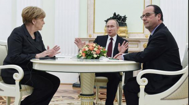 Situația din Ucraina, discutată telefonic de către Hollande, Merkel și Putin