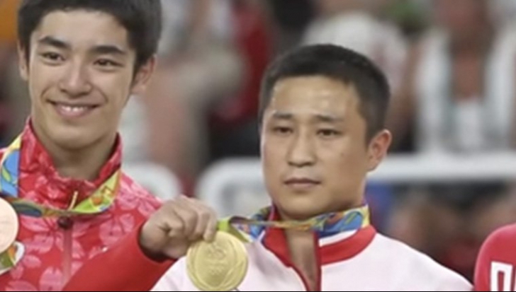 Medaliat cu aur, un nord-coreean pare cel mai trist sportiv de la Rio. Explicația lui e tulburătoare