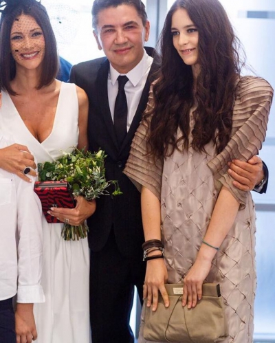 Ce ţinută a purtat fiica Andreei Berecleanu la nunta ştiristei 