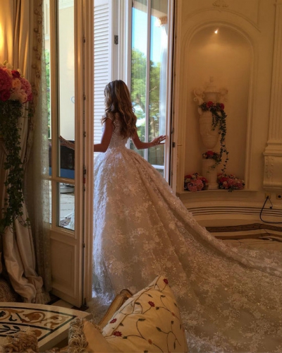 Fiica unui milionar din Rusia, nuntă la Monaco într-o rochie de 300.000 de euro