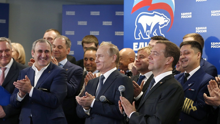 Partidul lui Putin cade în sondaje, dar va câștiga scrutinul marcat de criză și absenteism