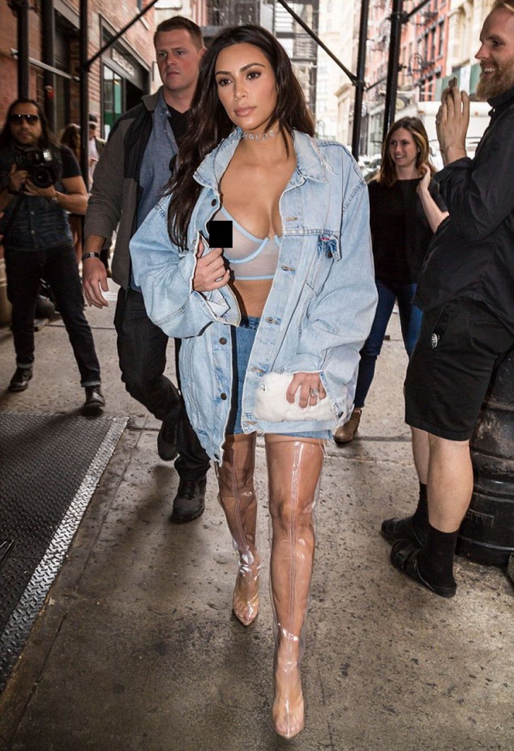 Kim Kardashian a atras atenţia pe stradă. Trecătorii au rămas înmărmuriţi 