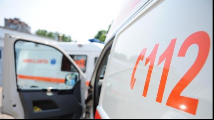 Accident grav în Cluj: un autoturism, un microbuz și un autocar s-au ciocnit. Mai mulţi răniţi