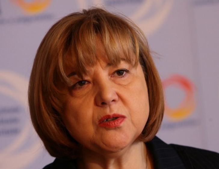 Fosta şefă a CSA şi a Consiliului de Administraţie al Carpatica, Angela Toncescu, a fost reţinută