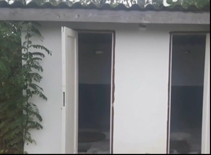 Incident grav la o grădiniță din Botoșani. Un copil nesupravegheat a căzut în fosa septică