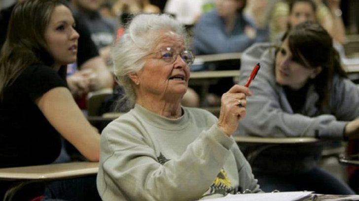 Lecţii de viaţă de la Rose, studentă la 87 de ani