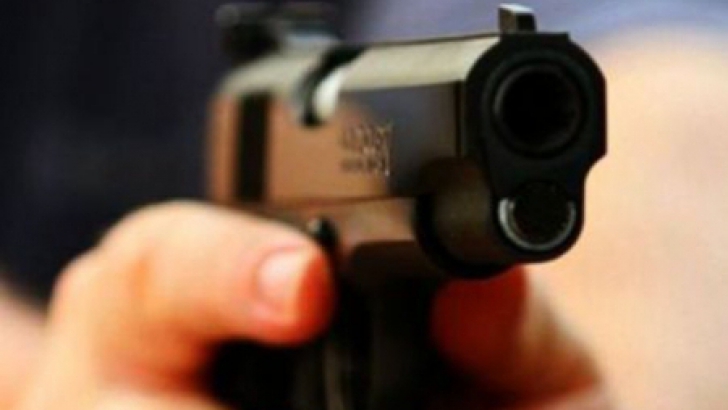 Legea armelor se modifică: Polițiștii pot folosi pistoalele din dotare fără să mai răspundă penal