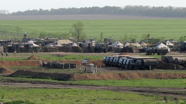 10.000 de militari ruși vor fi postați în apropierea graniței cu Ucraina, la o nouă bază militară