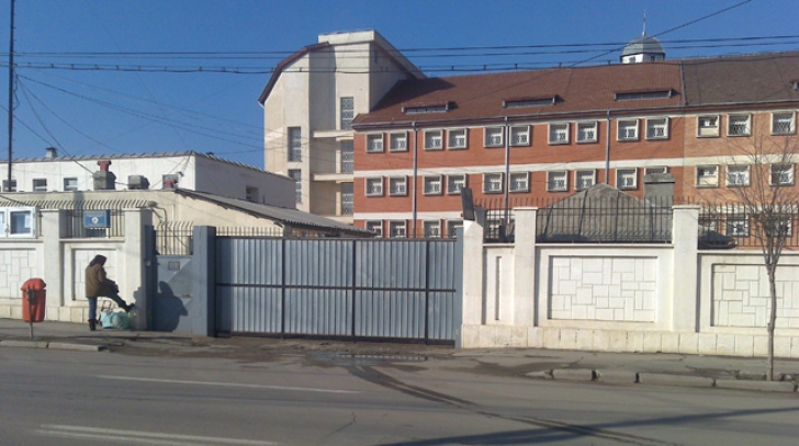 Proteste la Penitenciarului Tulcea! Angajaţii cer demisia Ministrului Justiţiei 