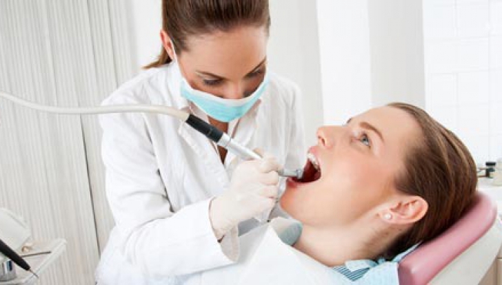 Ai mai mult de opt plombe dentare? Avertismentul ŞOCANT al cercetătorilor: poţi fi în pericol!