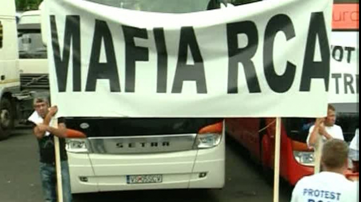 Transportatorii sunt revoltați:  ,,Noua lege RCA, modificată, brutal, de către ASF în Parlament!''