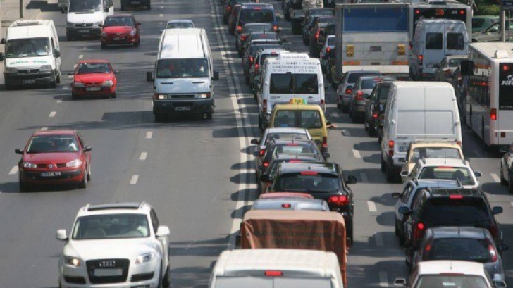 Restricţii în traficul din Capitală, vineri seară şi în weekend, cu ocazia Târgului Bucureştilor