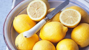 Taie o lăm&acirc;ie mărunt şi pune-o la congelator. Efectul ei &icirc;ţi poate salva viaţa