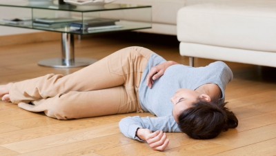 Ce se întâmplă dacă leşini şi nu te trezeşte nimeni? Este mai grav decât credeam