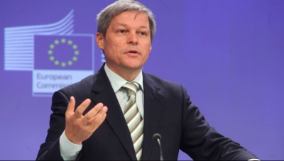 Concurs directori şcoală. Cioloş: E foarte important ca politica partinică să iasă din școli