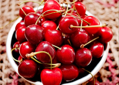 Ai visat că mănânci cireşe? Nu este semn bun. Iată ce ţi se poate întâmpla 