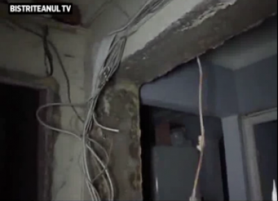EXPLOZIE într-un bloc din Bistrița. Nouă persoane au fost rănite. 100 de persoane evacuate
