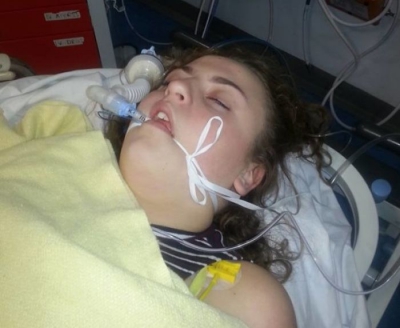 Adevărul dureros din spatele acestei imagini! Cum a reacţionat tatal ei când a aflat adevarul