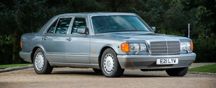 Cu ce sumă se vinde acest Mercedes 560 SEL, ce i-a aparţinut Regelui Hussein al Iordaniei