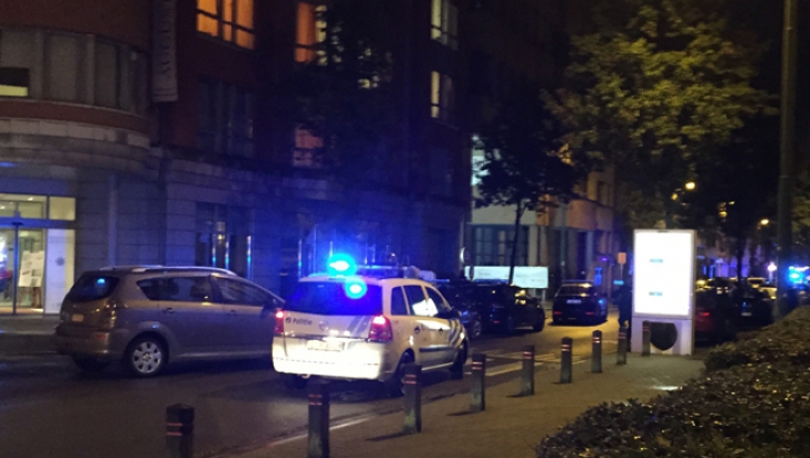 Luare de ostatici, la Bruxelles, într-un supermarket. UPDATE: Atacatorul înarmat reţinut