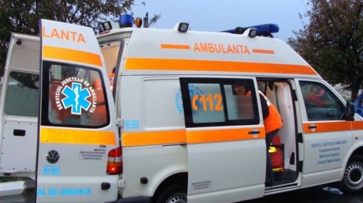 O prezentatoare tv, transportată de urgenţă la spital 