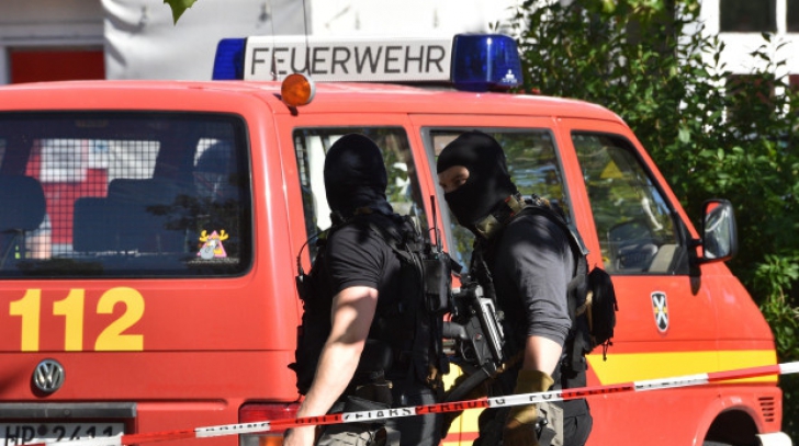 Tragedie în Germania! Un individ a fost arestat după ce a înjunghiat mai mulţi oameni într-un parc