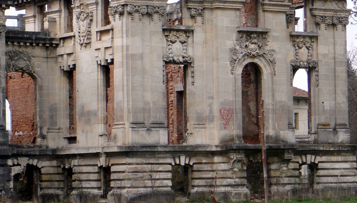 Castelul bântuit din România de care nimeni nu știa 