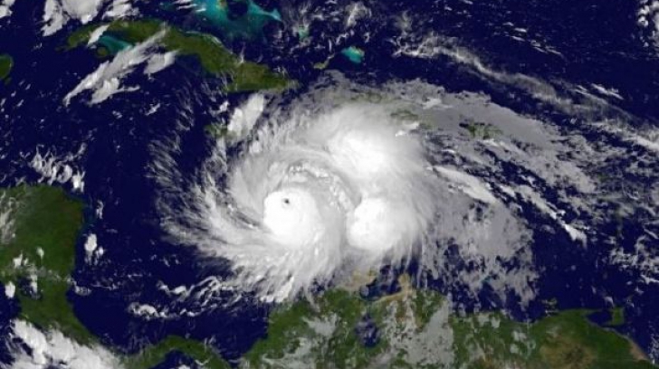 Uraganul Matthew: Autoritățile americane sunt în alertă și evacuează peste 1,5 milioane de persoane