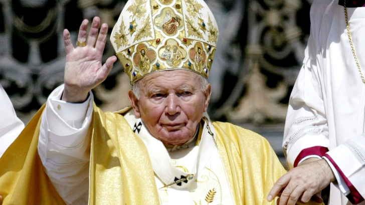 Procesiune importantă în Capitală, duminică, cu relicva Papei Ioan Paul al II-lea