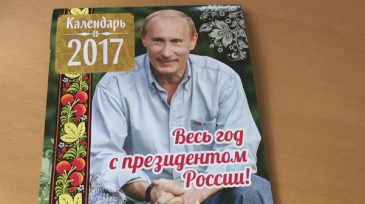 A apărut calendarul pe 2017 cu Vladimir Putin. Mesajul de pe ultima pagină 