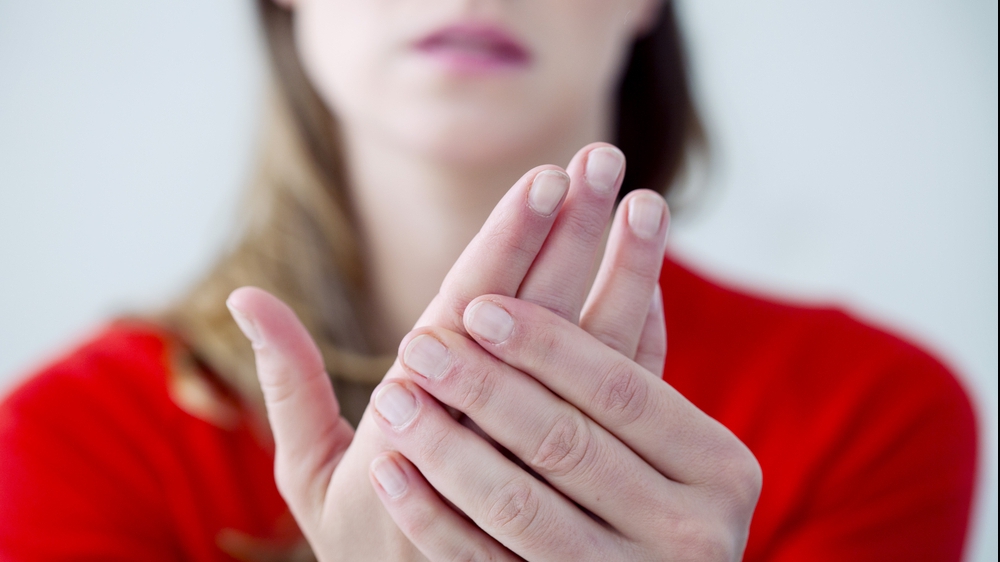 Invinetirea degetelor de la maini