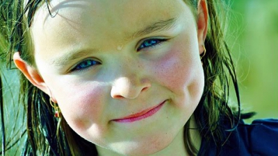 Secretul persoanelor cu gropiţe &icirc;n obraji. Ce sunt, de fapt, acestea şi ce indică ele