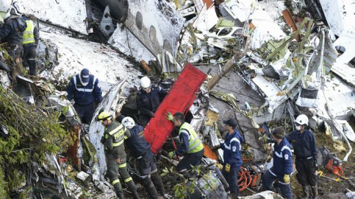 Bilanţul victimelor accidentului aviatic din Columbia a fost revizuit la 71 de morţi