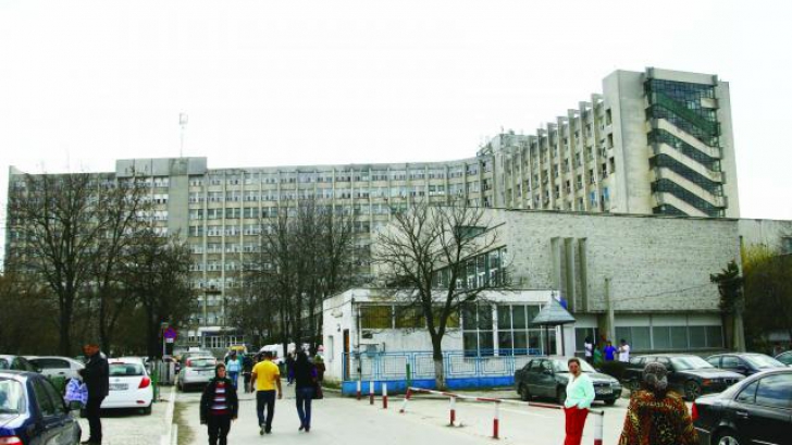 Tragedie la Craiova: un bărbat s-a aruncat de la etajul 6 al spitalului. Primise un diagnostic crunt