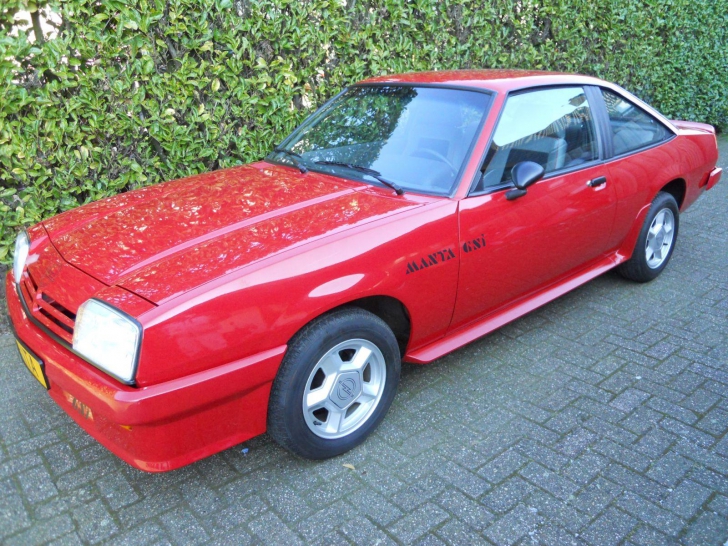 Incredibil! Cum arată Opelul Manta, fabricat în anii '70, nemişcat de 27 de ani. Costă 60.000 €