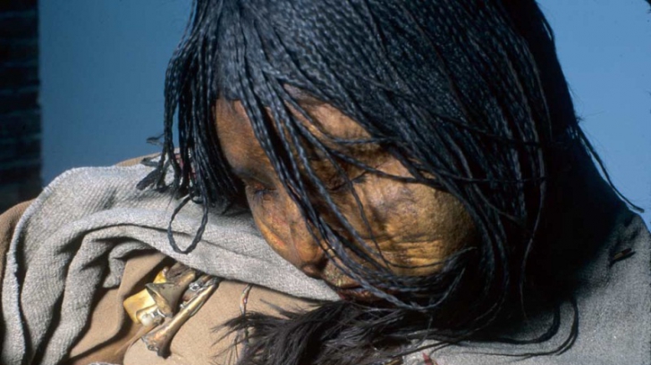 Au descoperit o mumie de 500 de ani. Cercetătorii au fost şocaţi! Ce au găsit în corpul ei
