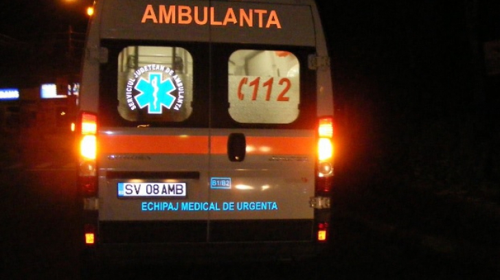 Peretele unei clădiri din Suceava, cu locuinţe sociale, s-a prăbuşit. Oamenii au fost evacuaţi