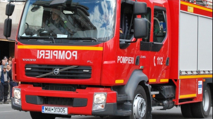  Incendiu la o şcoală din Arad. Elevii au fost evacuaţi