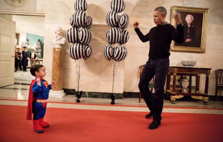 Fotografii inedite. Barack şi Michelle Obama, ultima petrecere de Halloween, la Casa Albă