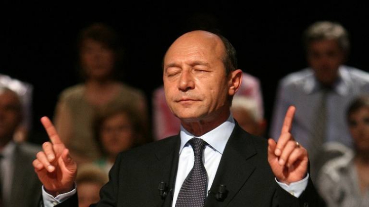 Traian Băsescu îl atacă pe Igor Dodon: Îl dau în judecată dacă îmi retrage cetăţenia!