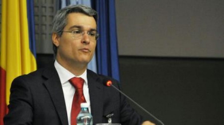 Ministrul Muncii, Dragoș Pîslaru, somat să demisioneze! Sanitas: "Nu v-ați respectat promisiunile"