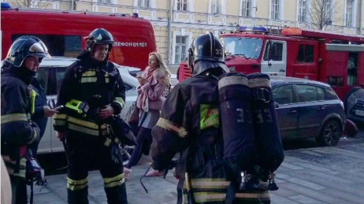 Incendiu puternic într-un mall din Moscova. 1.000 de persoane, evacuate