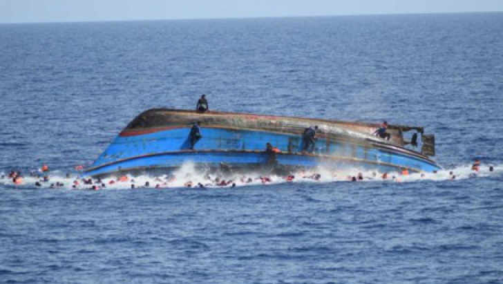 Navă naufragiată în Marea Neagră: 11 marinari sunt dispăruți