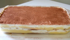 Cum să faci cel mai bun tiramisu de casă. Gata &icirc;n 10 minute! Ingredientul secret