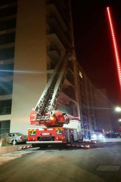 INCENDIU într-un bloc de 11 etaje, în cartierul Crângaşi din Capitală